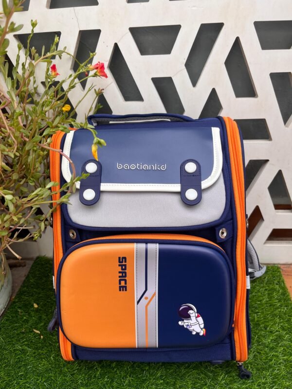 5792- hard cover school bag big - Image 4