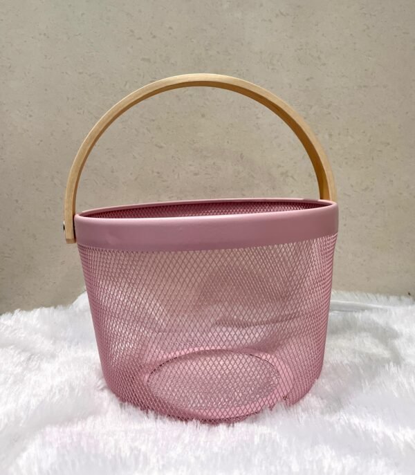 Round wooden handle basket